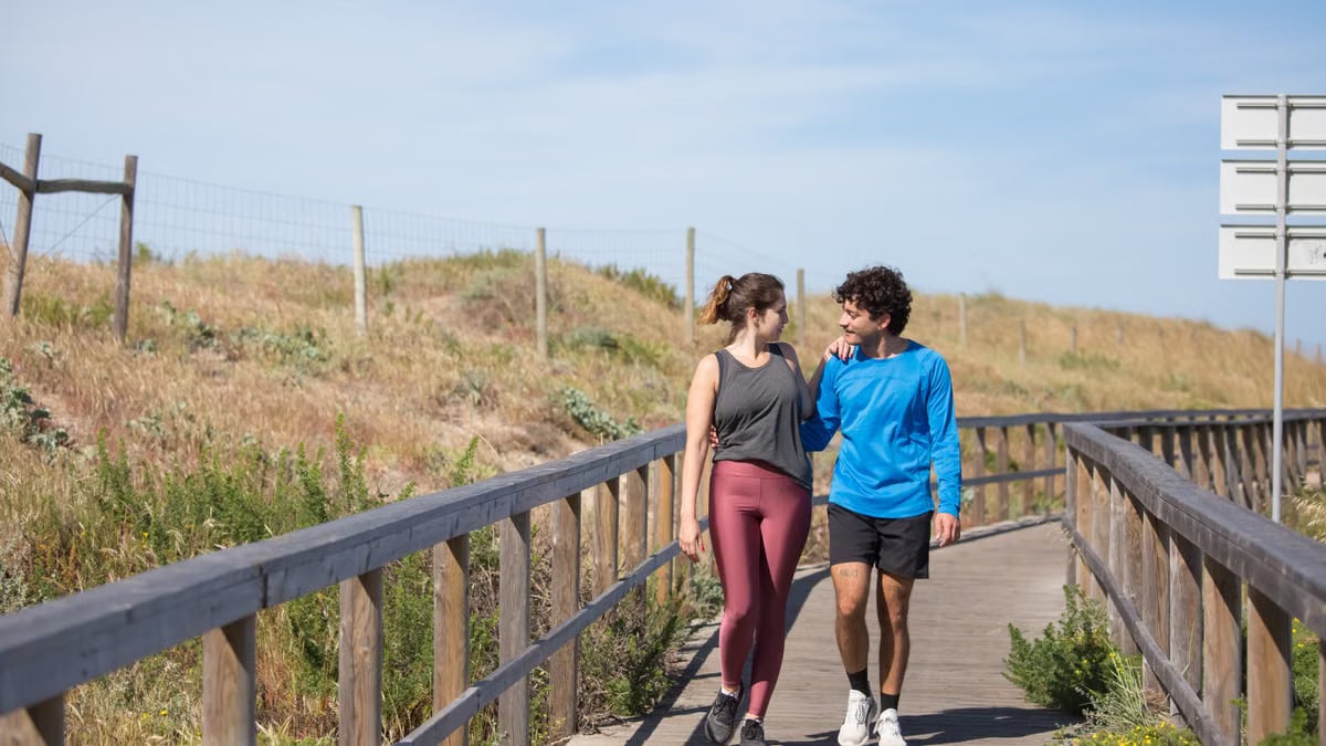Los Beneficios de Caminar Diariamente